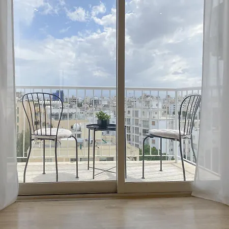 Апартаменти Phaedrus Living: Downtown Flat 704 Нікосія