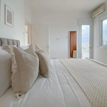 Phaedrus Living: Downtown Flat 704 Nicosia